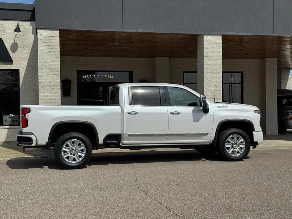 2024 Chevrolet Silverado Heavy Duty 4th Gen - Image 16 of 24