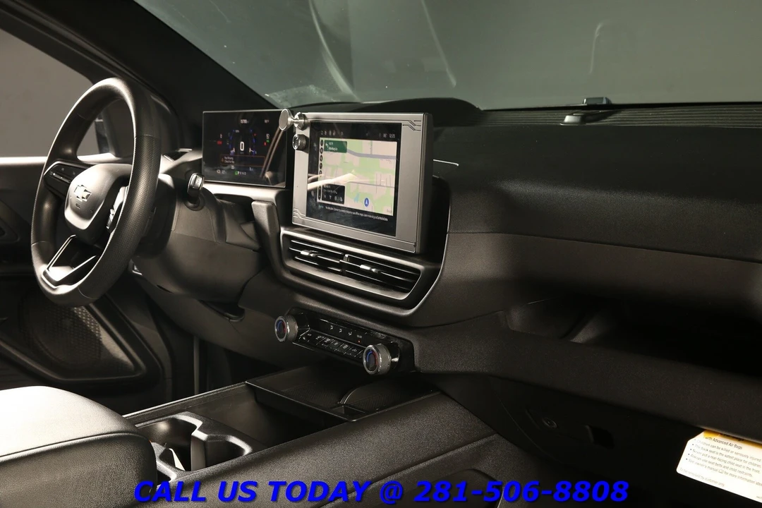 2024 Chevrolet Silverado - Image 18 of 24