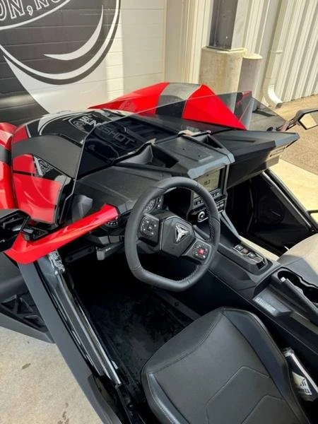 2024 Polaris Slingshot - Image 7 of 8