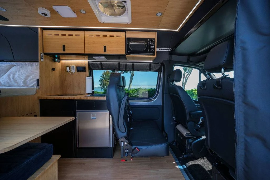 2024 Mercedes-Benz VS30 Sprinter - Image 11 of 24
