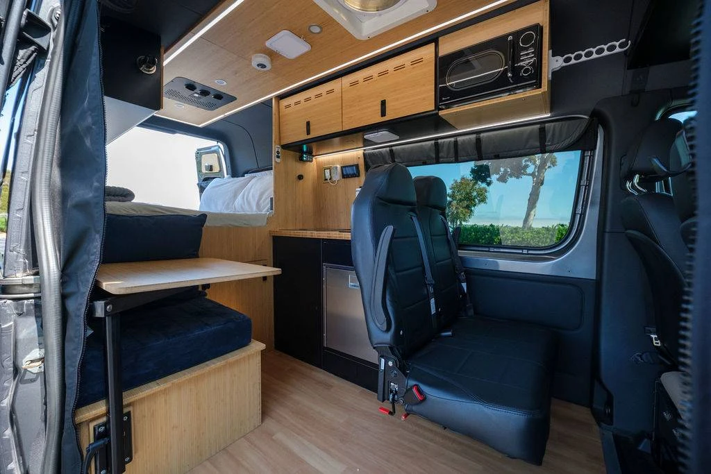2024 Mercedes-Benz VS30 Sprinter - Image 10 of 24