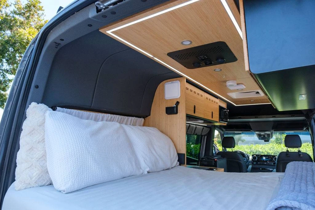 2024 Mercedes-Benz VS30 Sprinter - Image 15 of 24