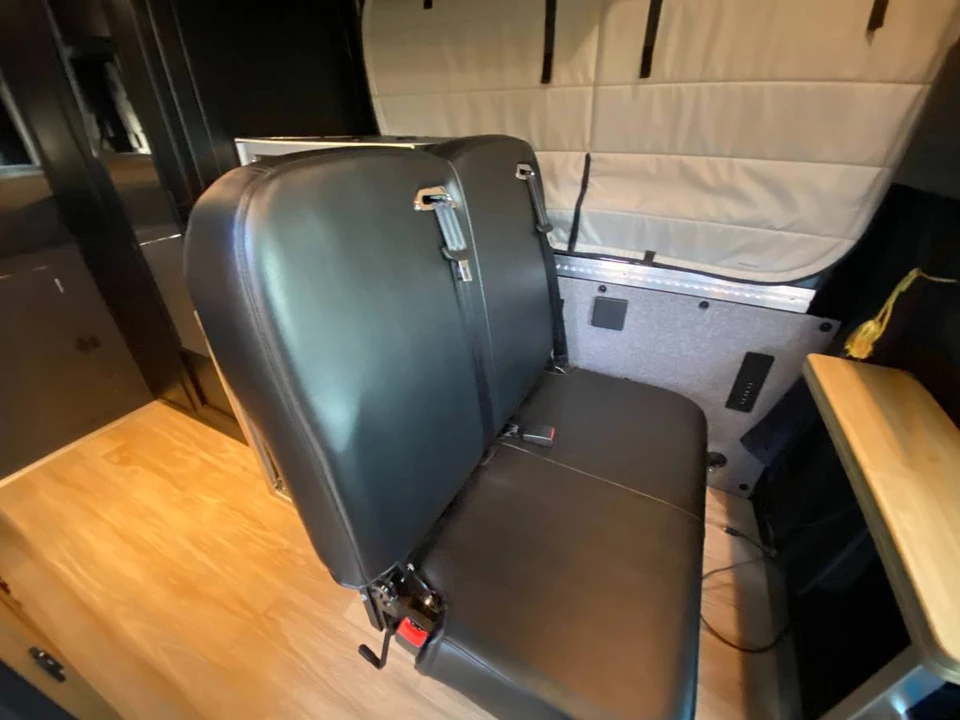 2024 Mercedes-Benz VS30 Sprinter - Image 2 of 16