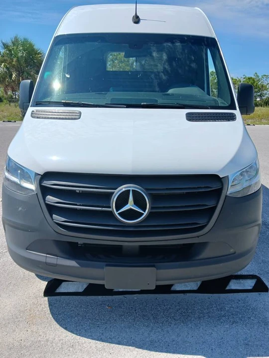 2024 Mercedes-Benz VS30 Sprinter - Image 3 of 18