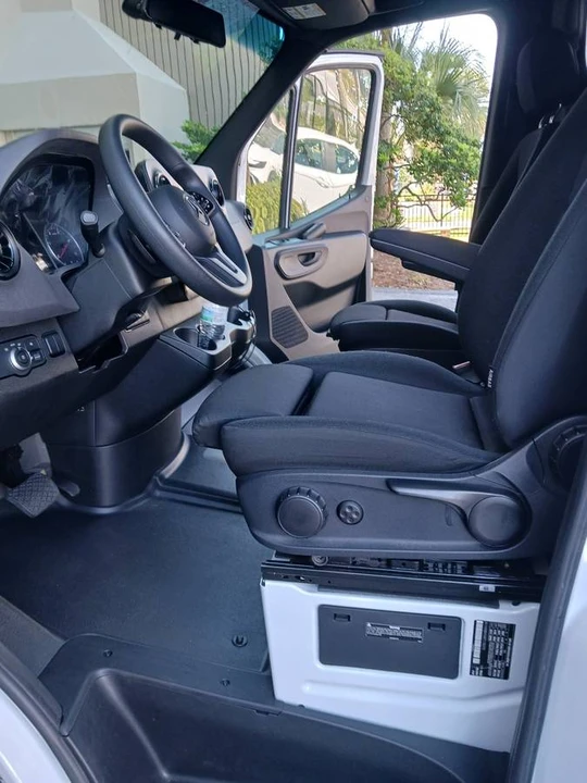 2024 Mercedes-Benz VS30 Sprinter - Image 11 of 18