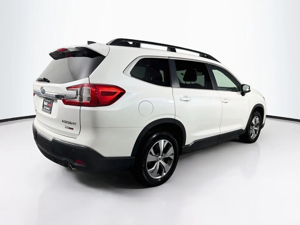 2024 Subaru - Image 7 of 31