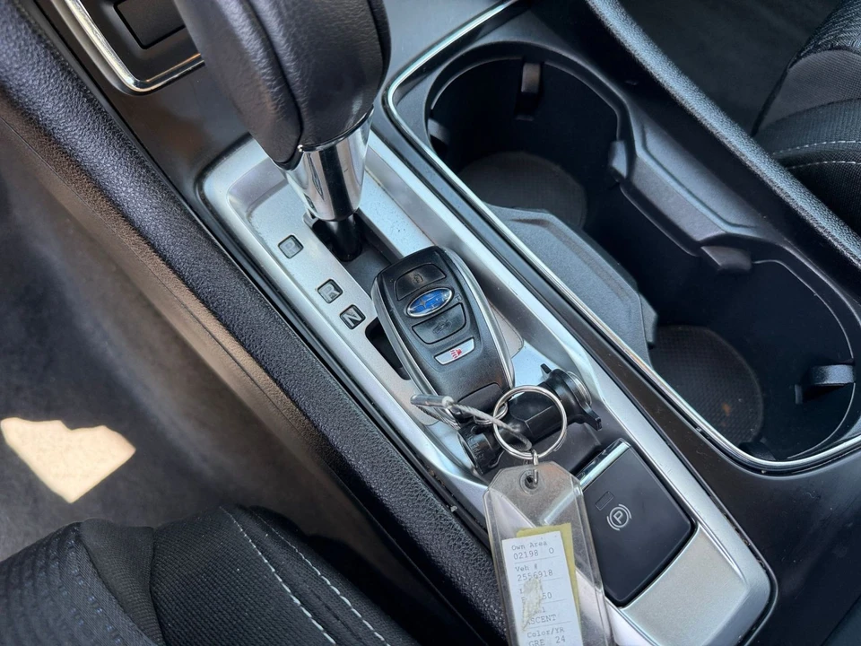 2024 Subaru - Image 22 of 31