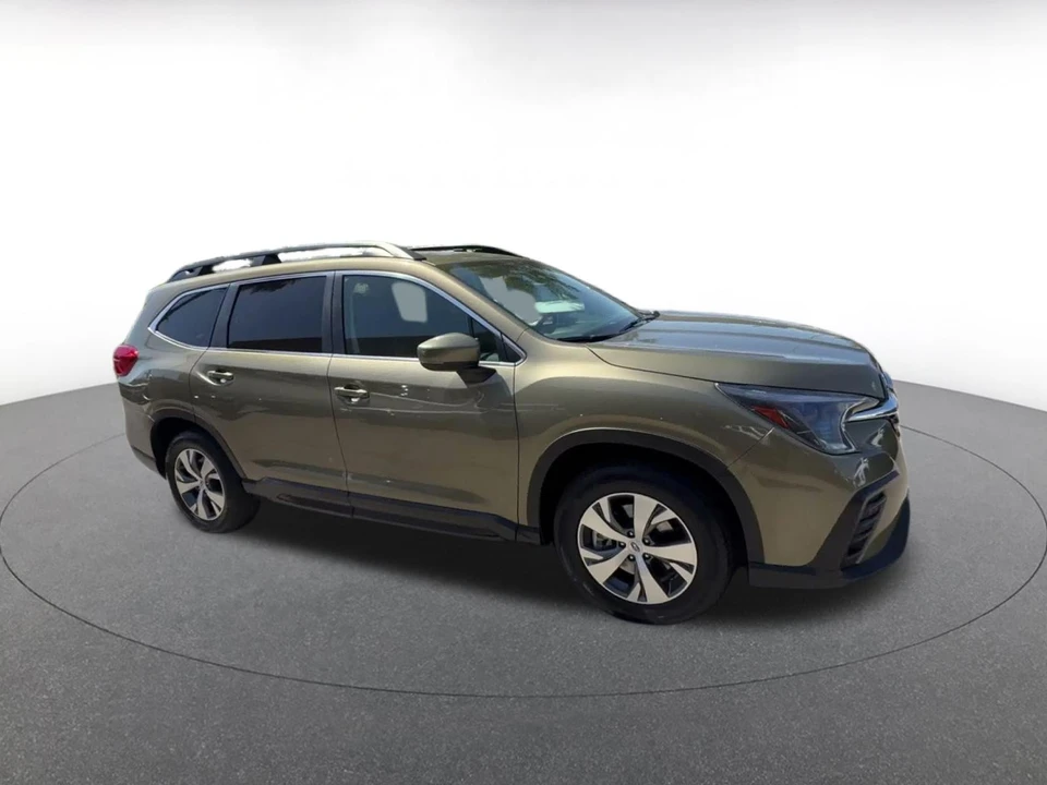 2024 Subaru - Image 2 of 31