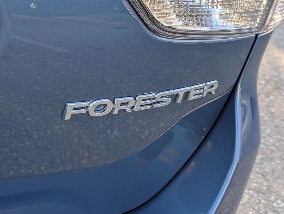 2024 Subaru Forester 5th Gen - Image 17 of 21