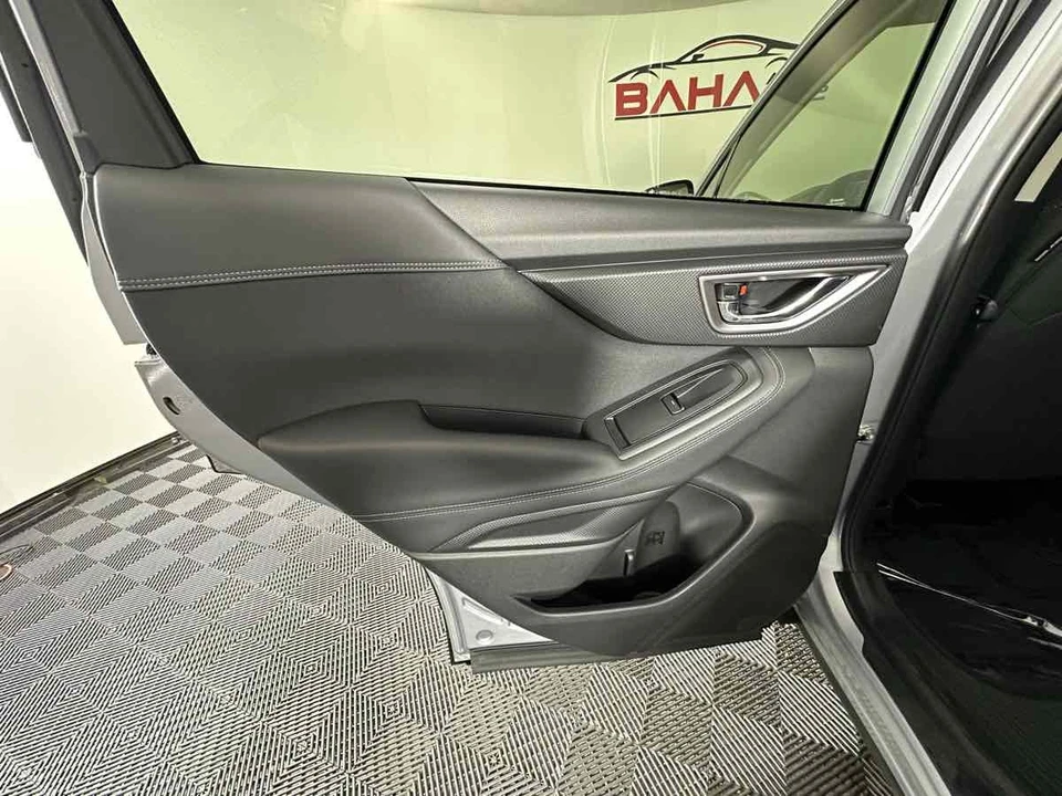 2024 Subaru Forester 5th Gen - Image 17 of 21