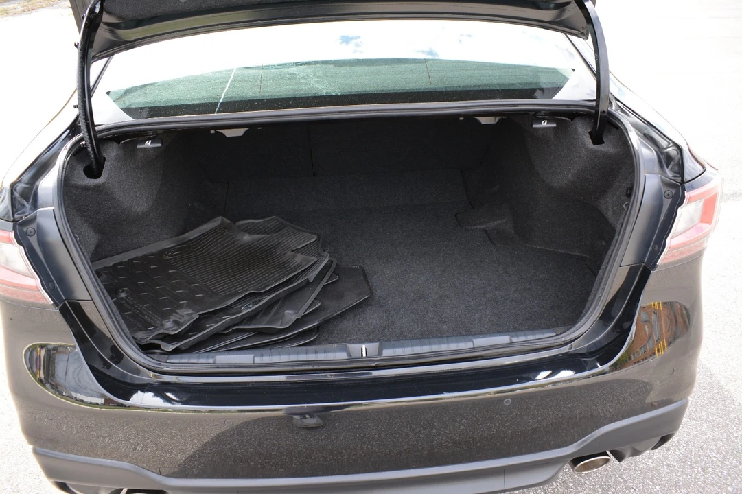 2024 Subaru Legacy 6th Gen - Image 17 of 21