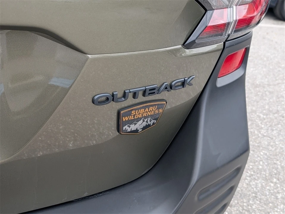2024 Subaru Outback 6th Gen - Image 17 of 21