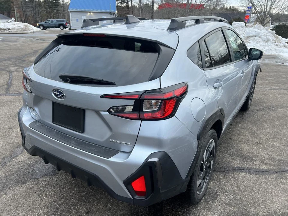 2024 Subaru Crosstrek 3rd Gen - Image 8 of 12