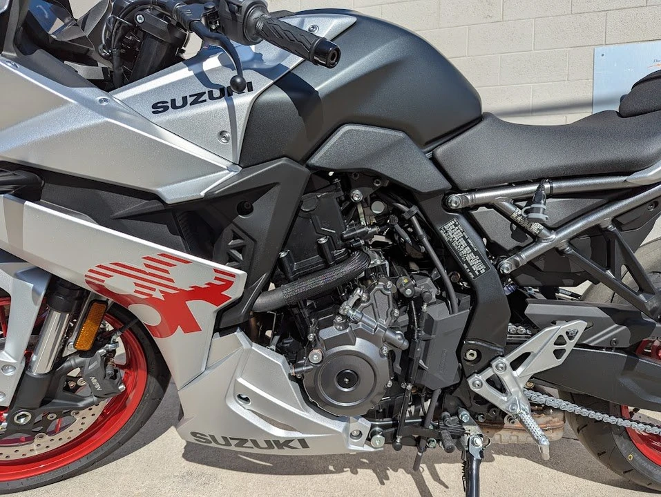 2024 Suzuki GSX-R - Image 2 of 9