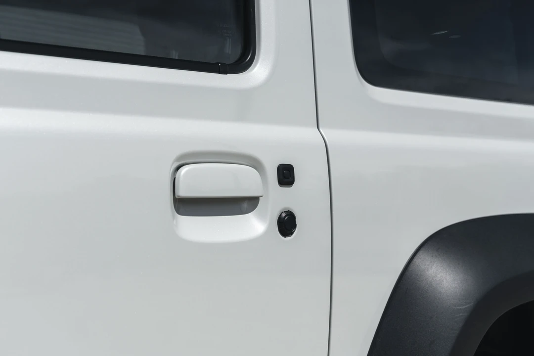 2024 Suzuki Jimny 4th Gen - Image 21 of 31