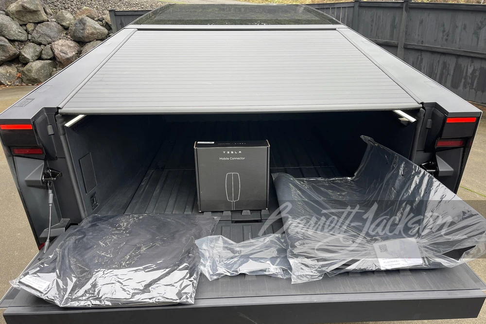2024 Tesla Cybertruck - Image 11 of 13