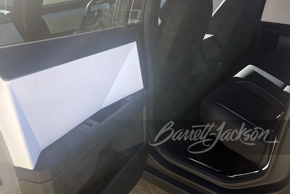 2024 Tesla Cybertruck - Image 8 of 13