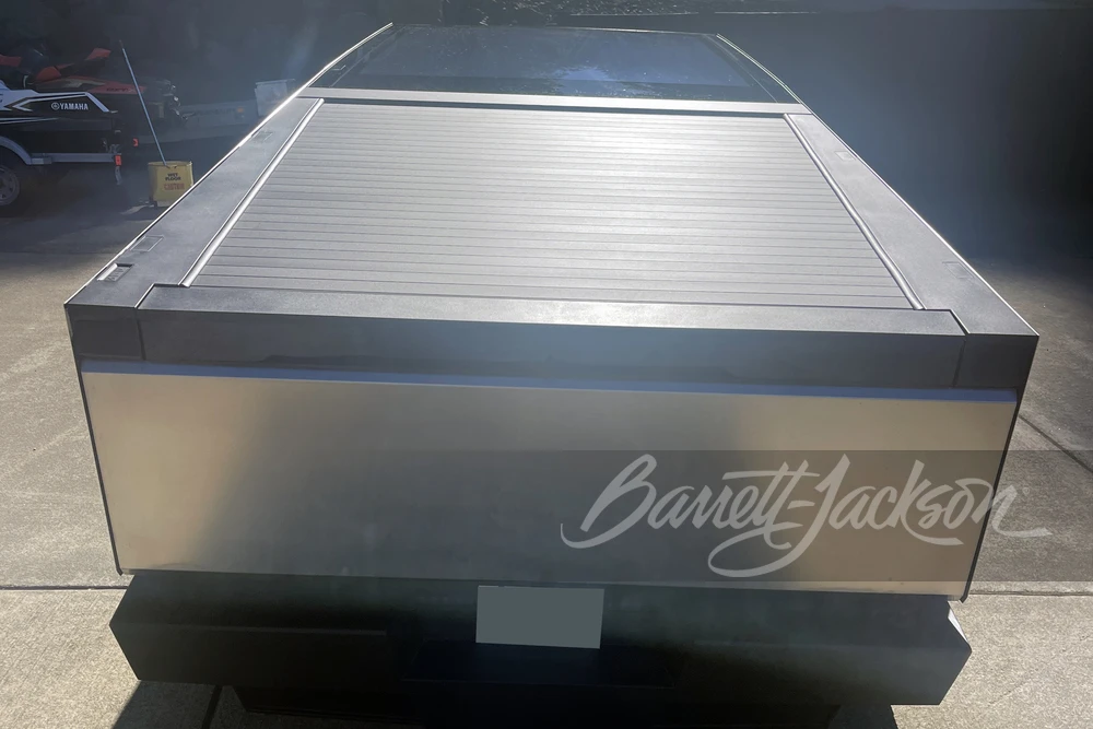2024 Tesla Cybertruck - Image 10 of 13