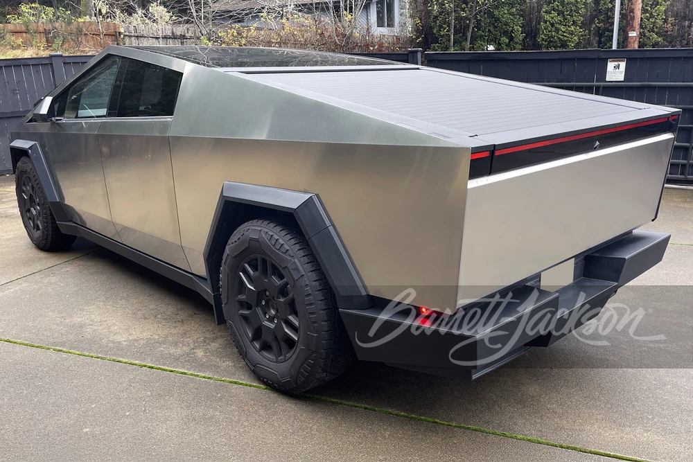 2024 Tesla Cybertruck - Image 2 of 13