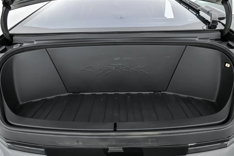 2024 Tesla Cybertruck - Image 16 of 21
