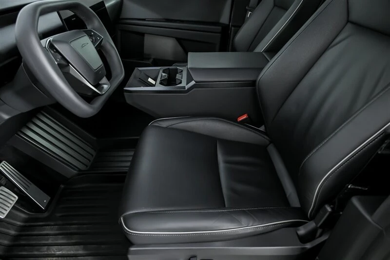 2024 Tesla Cybertruck - Image 19 of 21