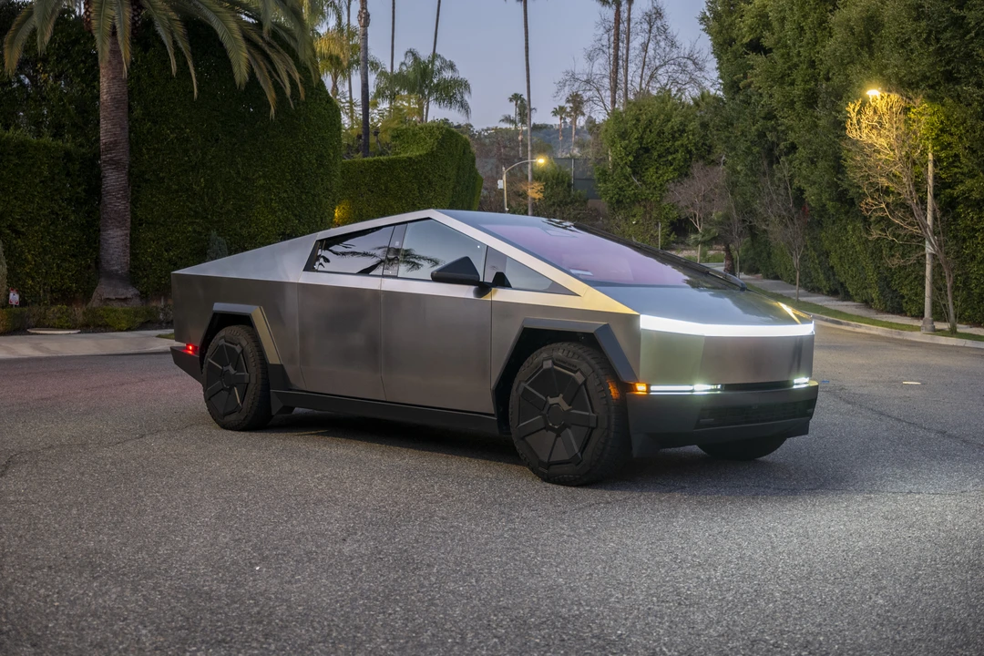 2024 Tesla Cybertruck - Image 3 of 5