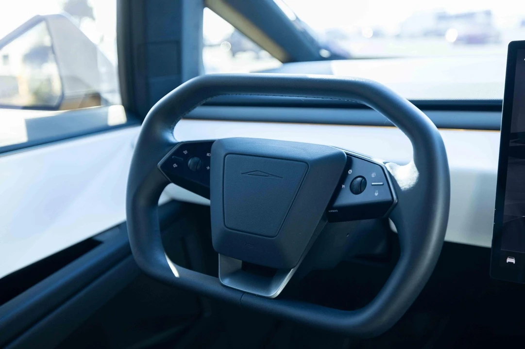 2024 Tesla Cybertruck - Image 16 of 20