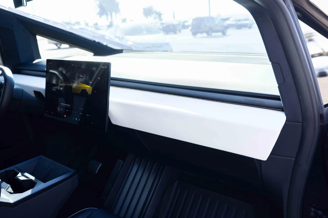 2024 Tesla Cybertruck - Image 8 of 20