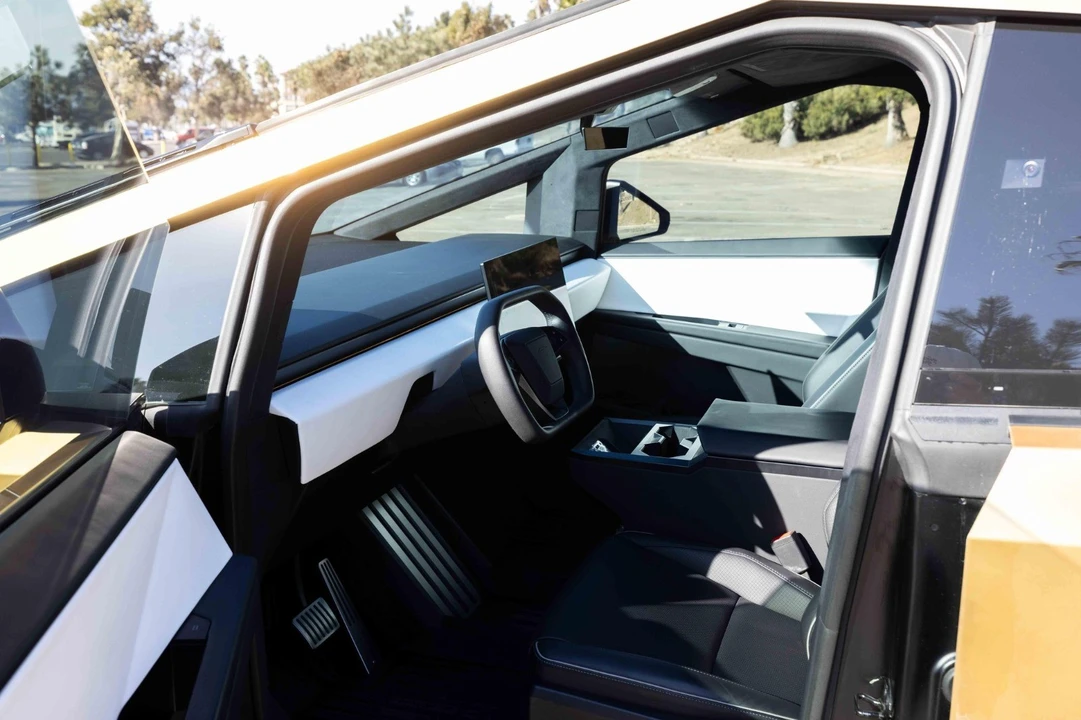 2024 Tesla Cybertruck - Image 5 of 20