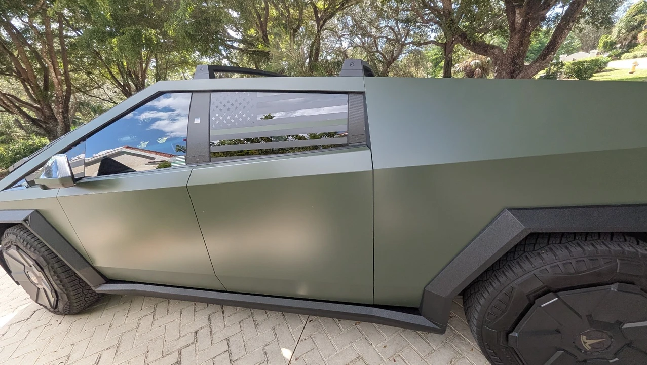 2024 Tesla Cybertruck - Image 5 of 8
