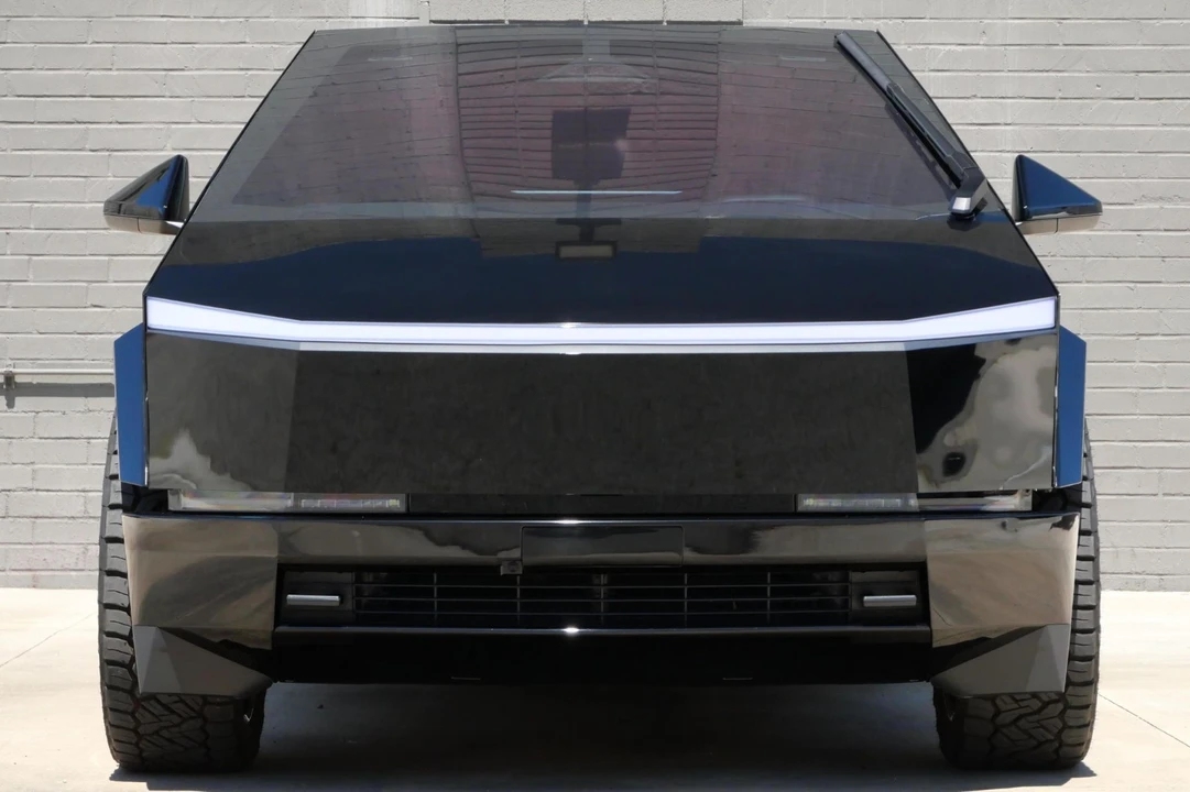 2024 Tesla Cybertruck - Image 4 of 18