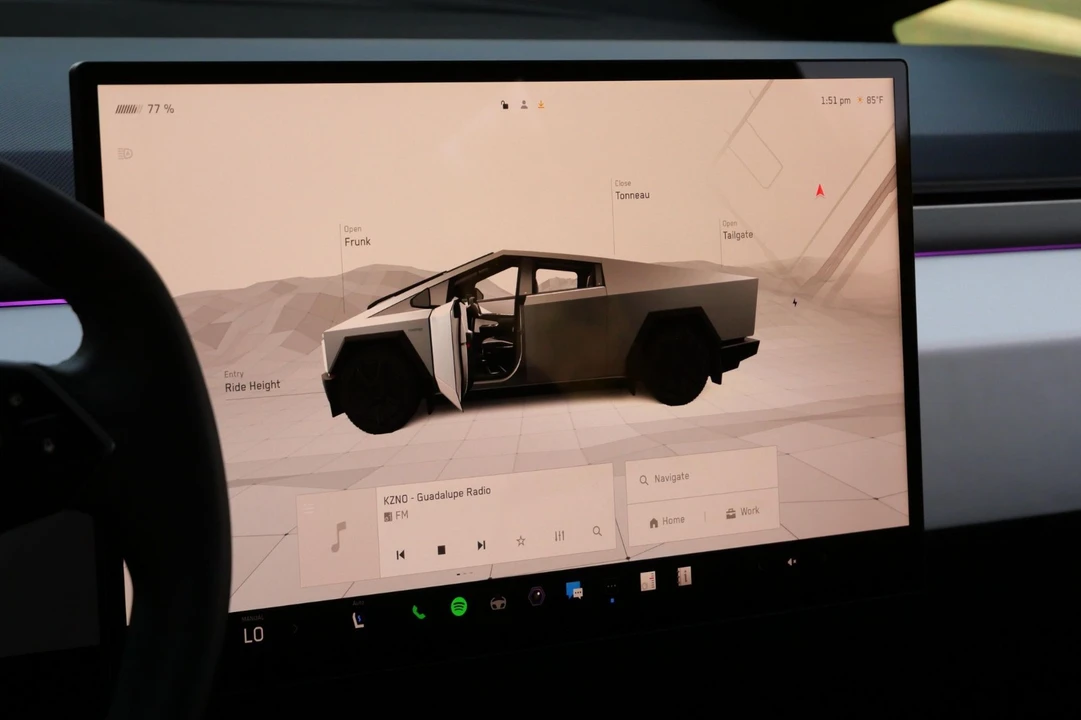 2024 Tesla Cybertruck - Image 11 of 18