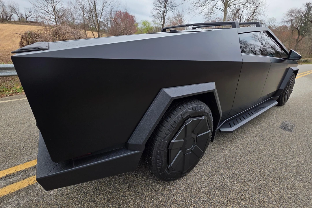 2024 Tesla Cybertruck - Image 4 of 31