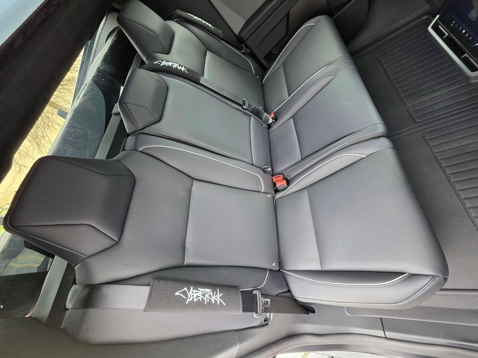 2024 Tesla Cybertruck - Image 13 of 20