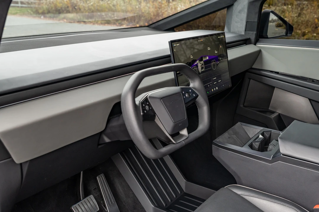 2024 Tesla Cybertruck - Image 30 of 31