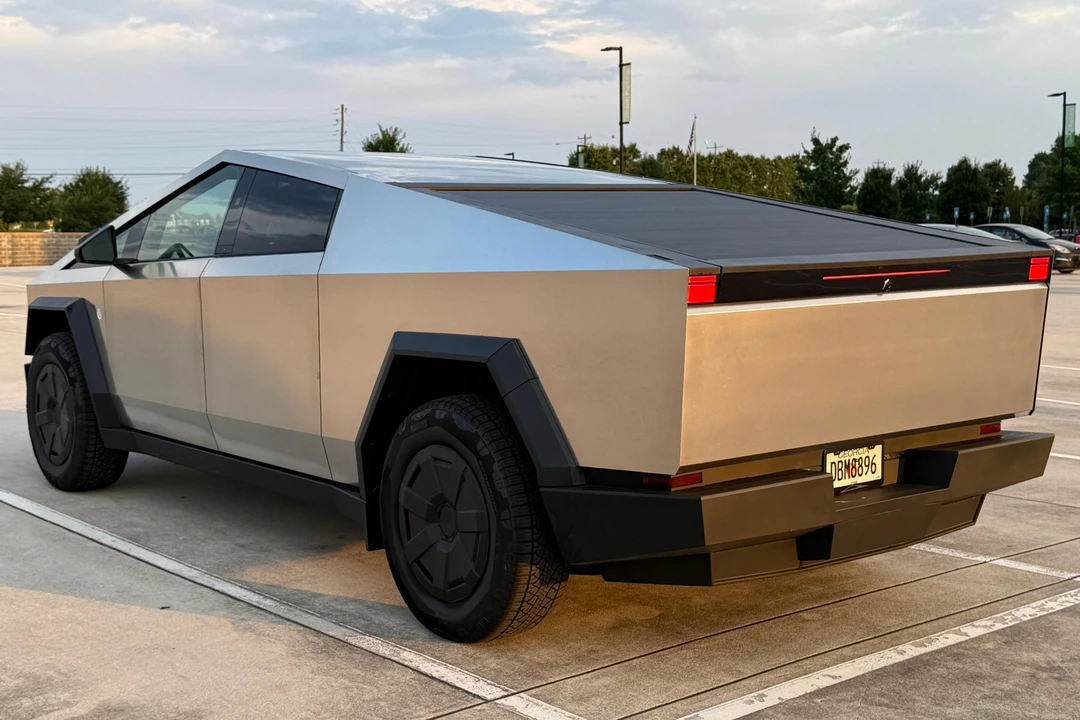 2024 Tesla Cybertruck - Image 4 of 31