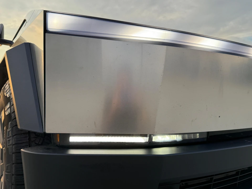 2024 Tesla Cybertruck - Image 30 of 31