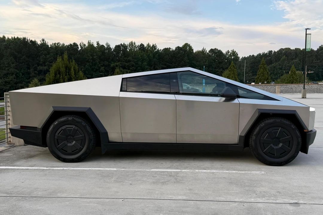 2024 Tesla Cybertruck - Image 3 of 31