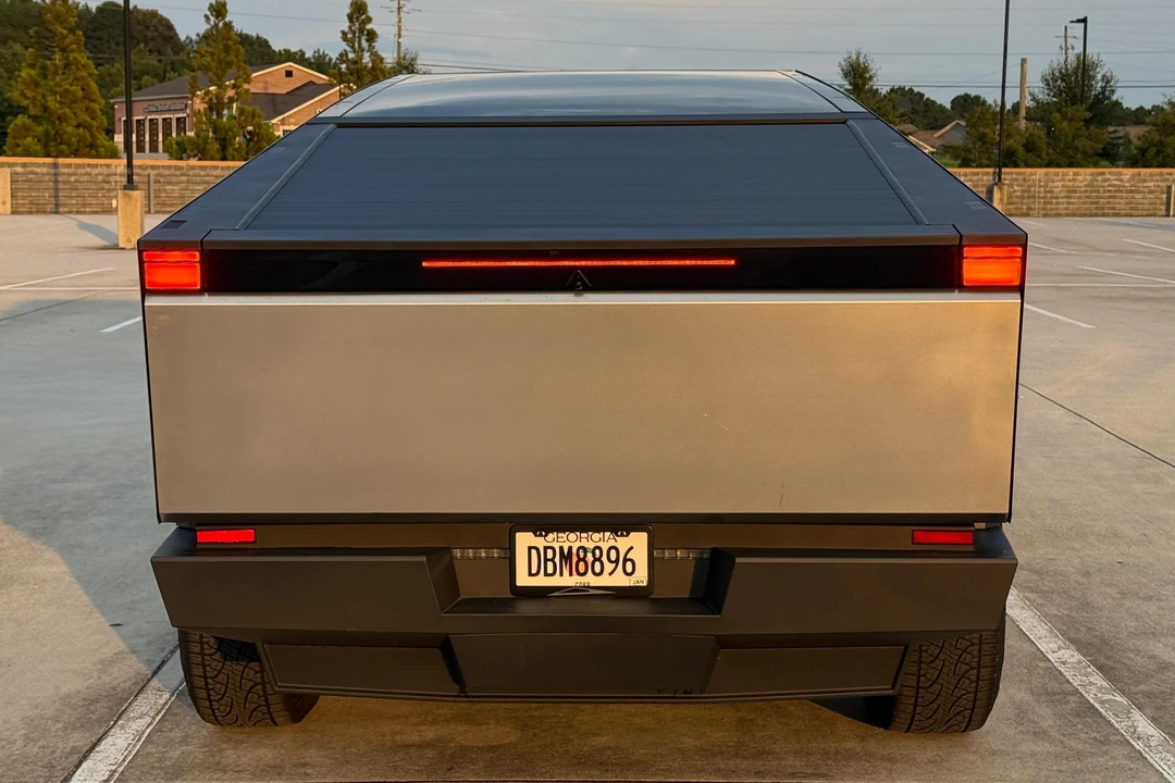 2024 Tesla Cybertruck - Image 5 of 31