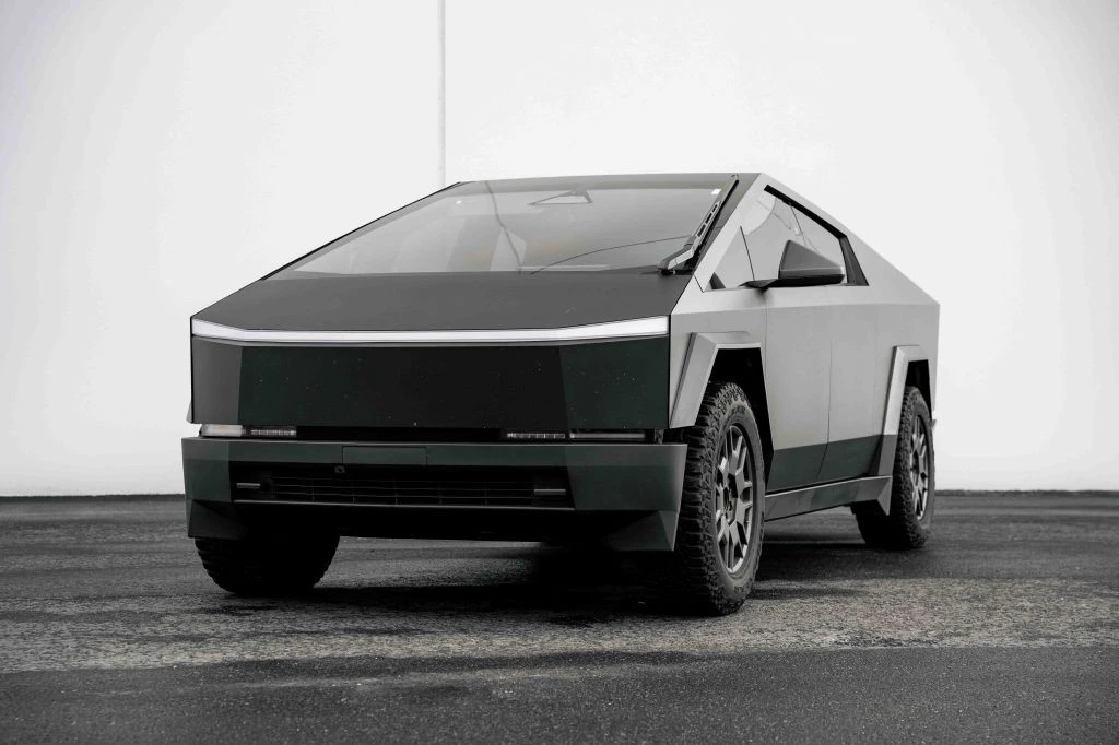 2024 Tesla Cybertruck - Image 2 of 31