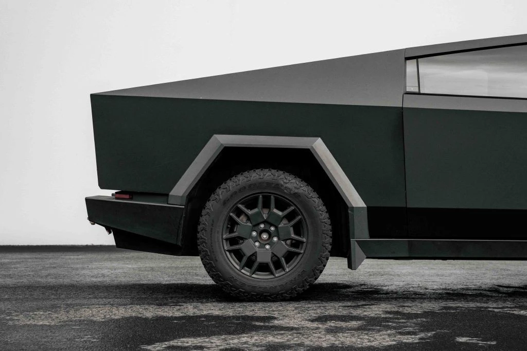 2024 Tesla Cybertruck - Image 6 of 31