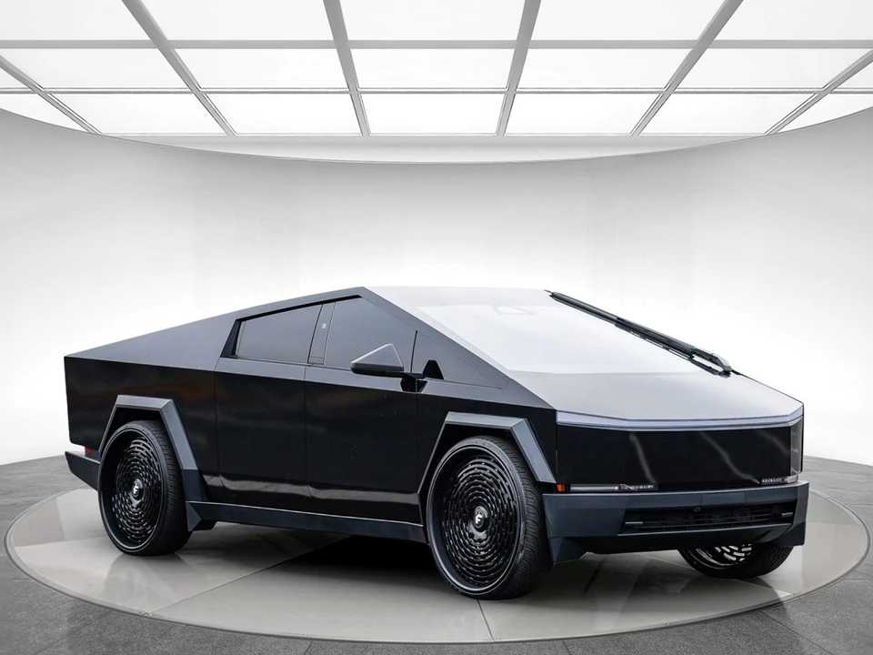 2024 Tesla Cybertruck - Image 5 of 12