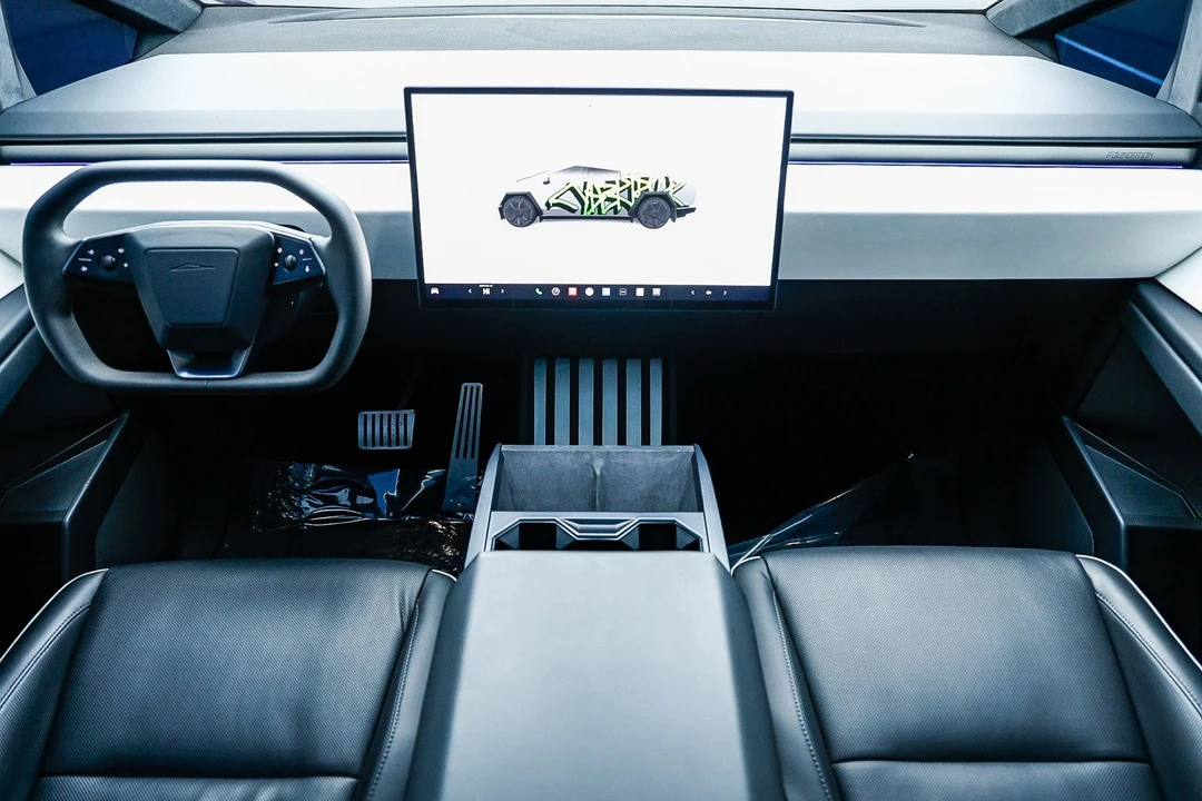 2024 Tesla Cybertruck - Image 10 of 12
