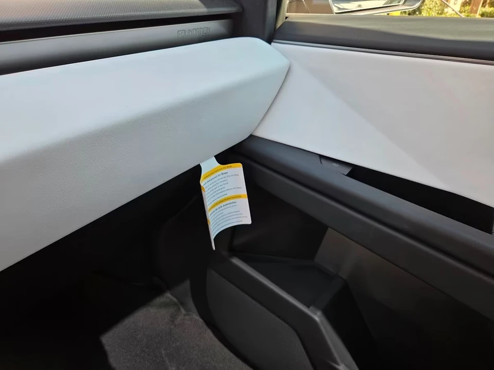 2024 Tesla Cybertruck - Image 21 of 21