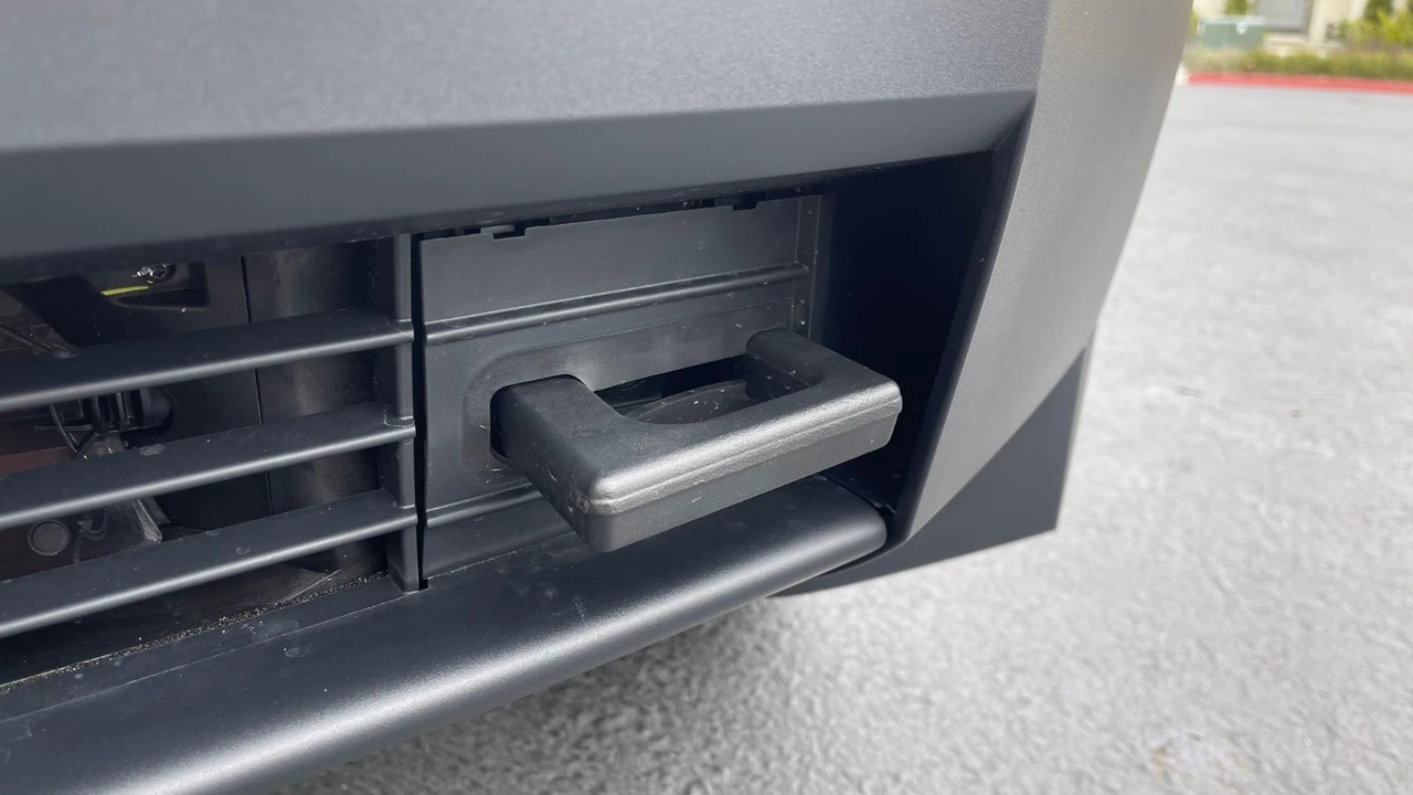 2024 Tesla Cybertruck - Image 16 of 21