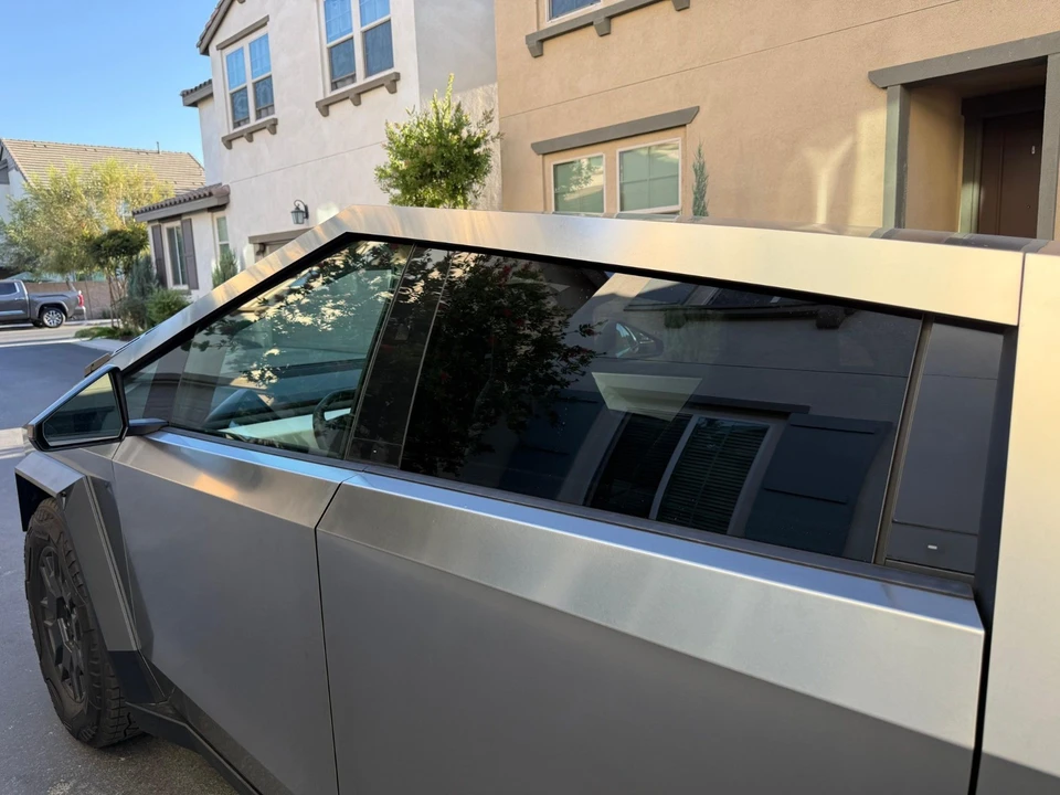 2024 Tesla Cybertruck - Image 3 of 20