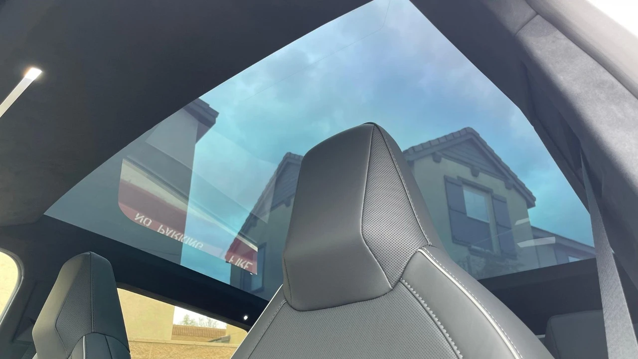 2024 Tesla Cybertruck - Image 14 of 20