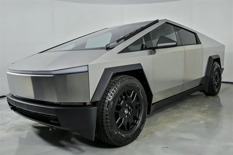 2024 Tesla Cybertruck - Image 6 of 21