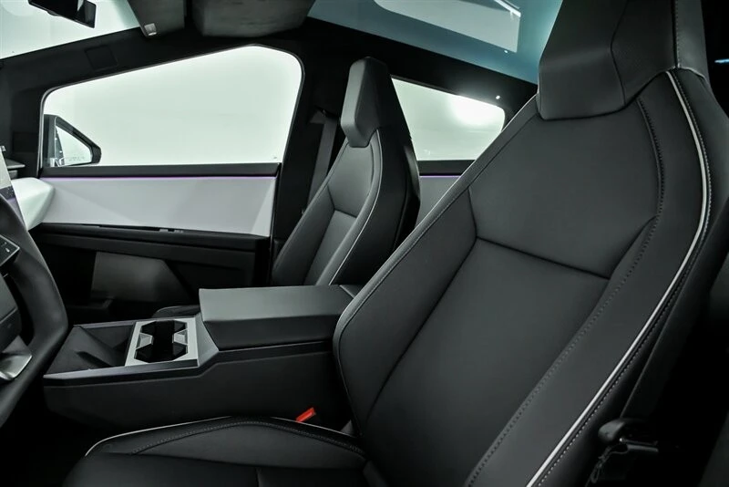 2024 Tesla Cybertruck - Image 21 of 21