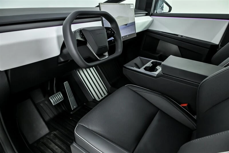 2024 Tesla Cybertruck - Image 19 of 21